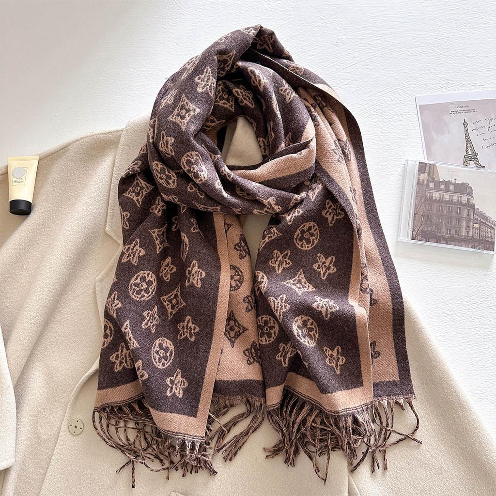Autumn and winter new retro imitation cashmere jacquard scarf women's versatile thickened warm scarf long fringed shawl