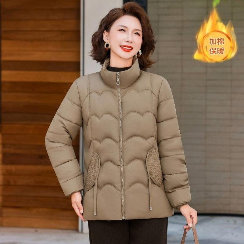 Winter Down Cotton-padded Clothes, Short Cotton-padded Clothes, Middle-aged Women's Clothing, and Winter Thickened Small Cotton-padded Jackets.
