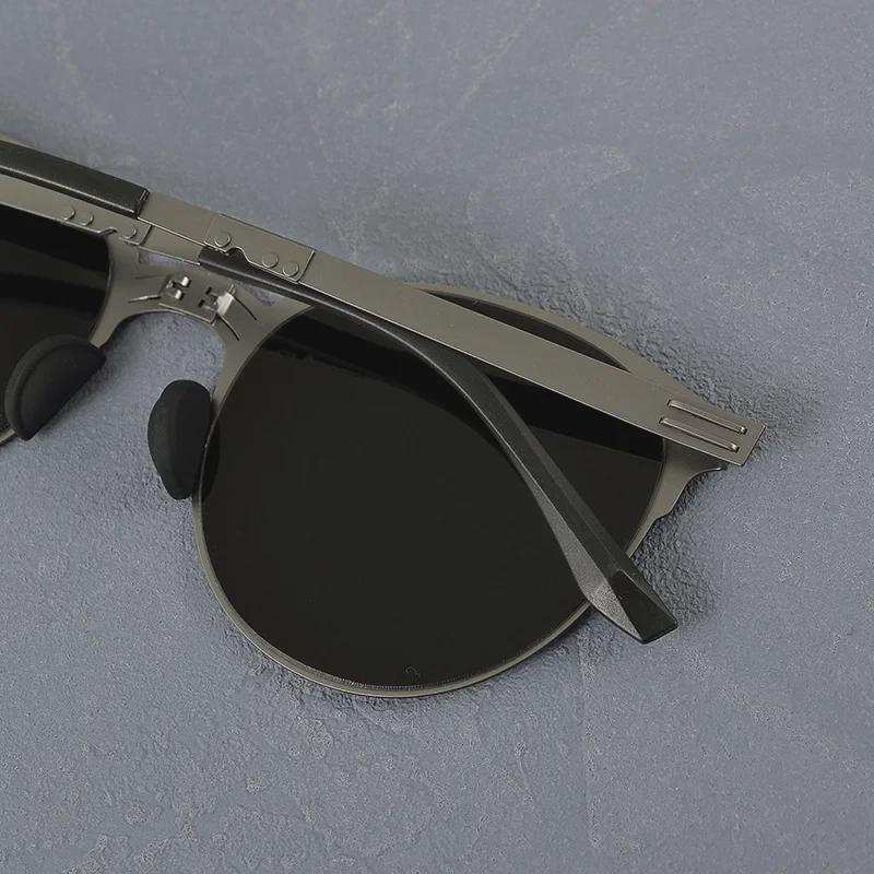 2024 Ultra-Light Retro Men's Stainless Steel Folding Sunglasses for Driving and Fishing