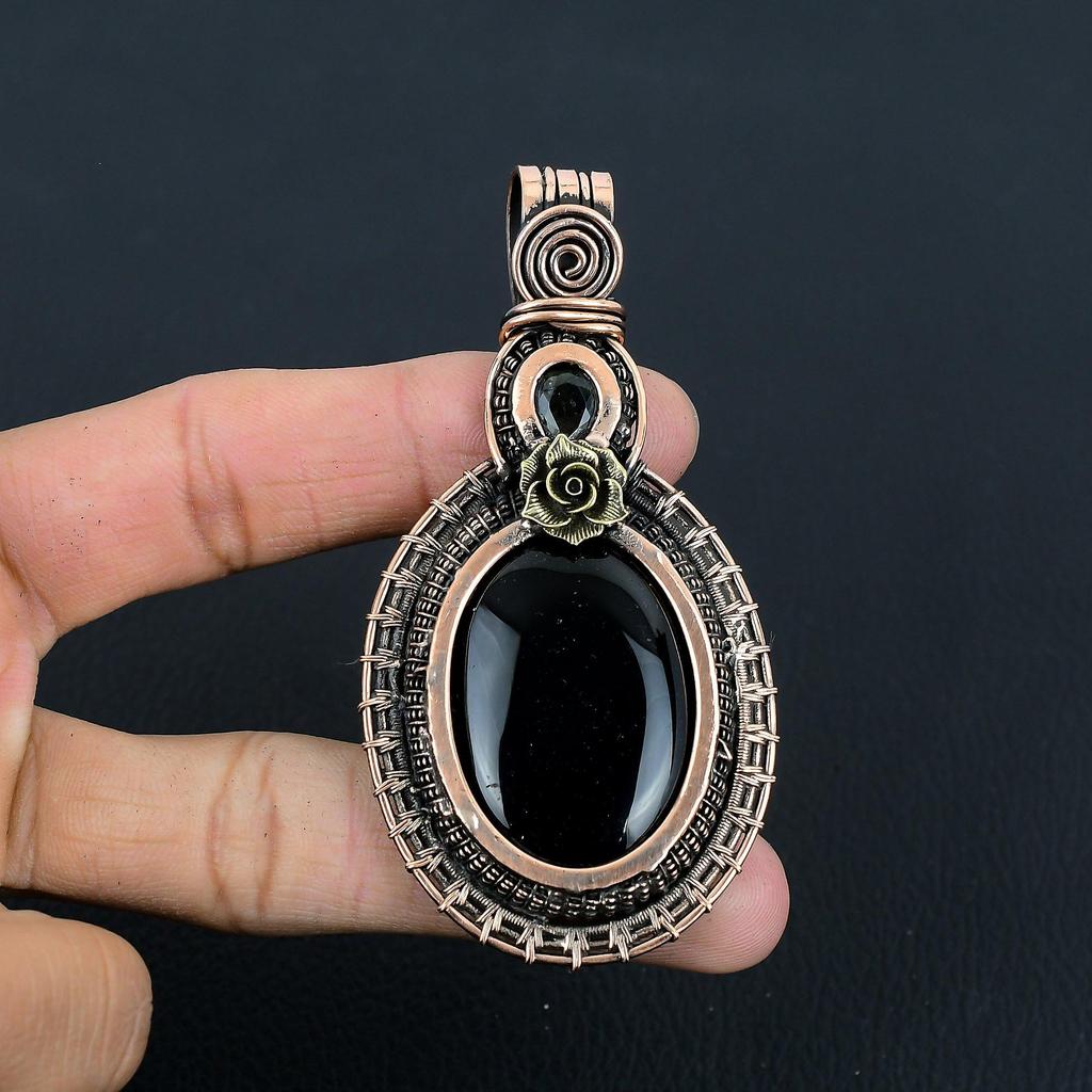 Ručně vyráběné šperky z černého Onyxu Náušnice omotané drátem z čisté mědi na Den díkůvzdání