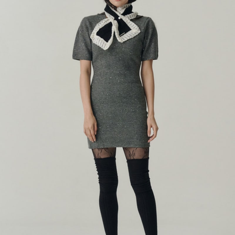 SORRY TOO MUCH LOVE Wool Crochet Knit Lace Muffler_Black