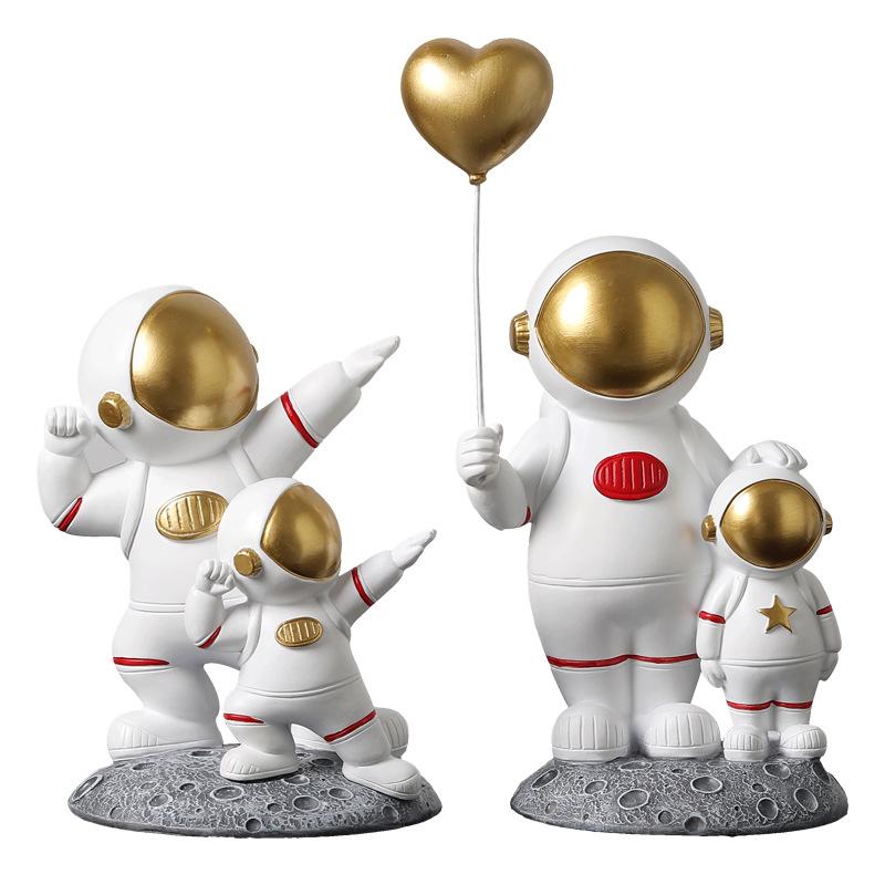 Family Astronaut Desktop Decoration Astronaut Series Office Nightstand Living Room Home Decoration Male Gift