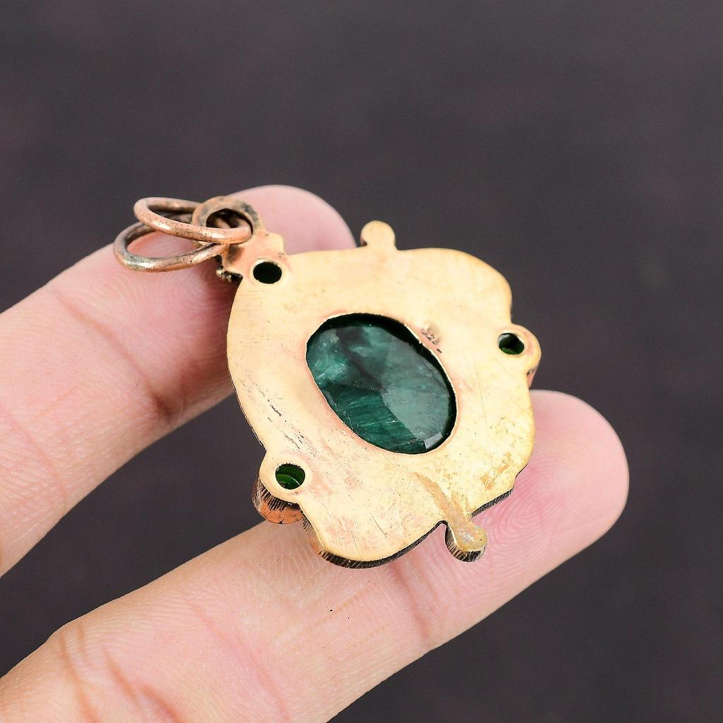 Pingente de esmeralda zambiana facetada, pingente de diópsido cromado, pingente de cobre, joias com pedras preciosas, joias de cobre feitas à mão, presente para ele, pedra de cura