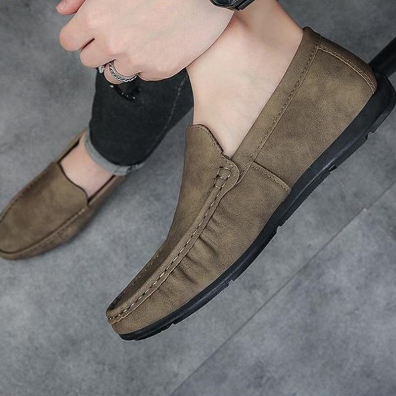 Flat Round Toe Man Casual Shoe Common Legitimate 2025 Trend New In Fashion Adults Comfortable Designer Leather Shoes for Men