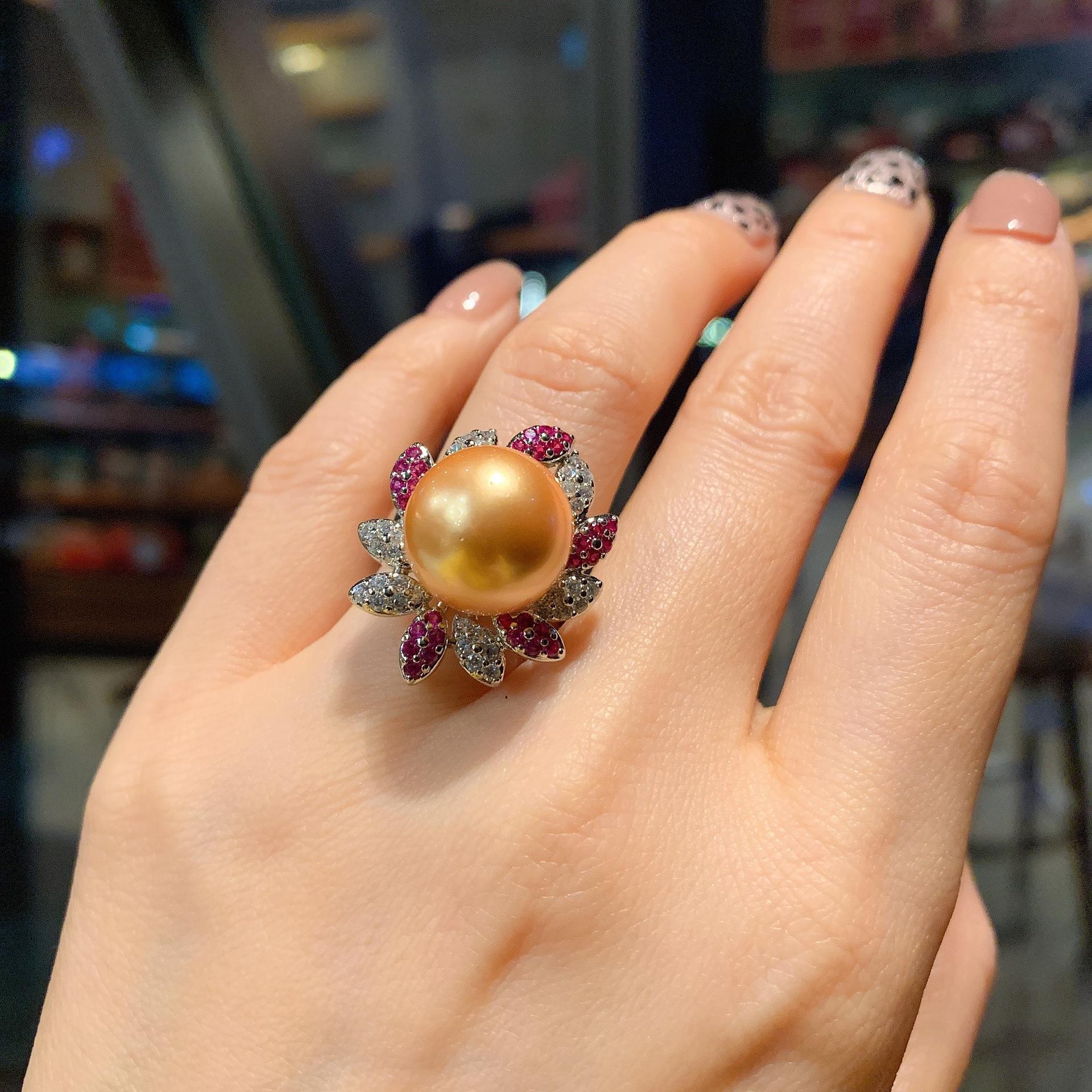 

Австралийский жемчуг Fritillary, слегка украшенный красными бриллиантами, модное кольцо, регулируемое кольцо