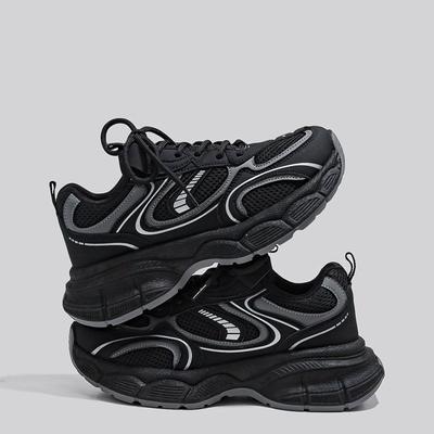 22 nuove scarpe sportive casual traspiranti con superficie in rete per aumentare l'altezza interna, suola spessa estiva, scarpe da papà, tendenza primavera