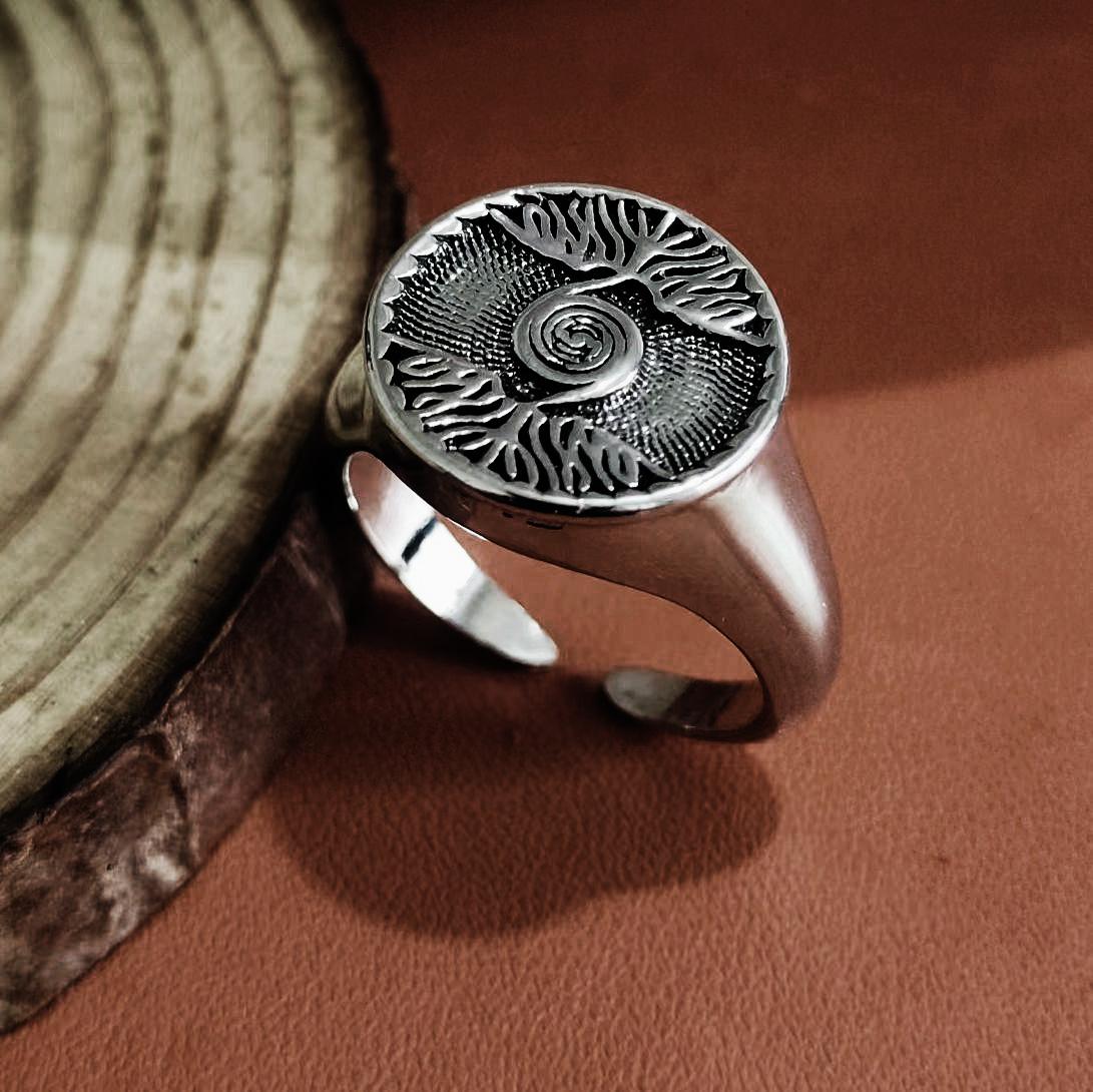 

Retro Tree of Life Ring For Men Silver Color Punk Gothic Open Ring Designer Unisex Accessories Creative Peace Art Gift resizable