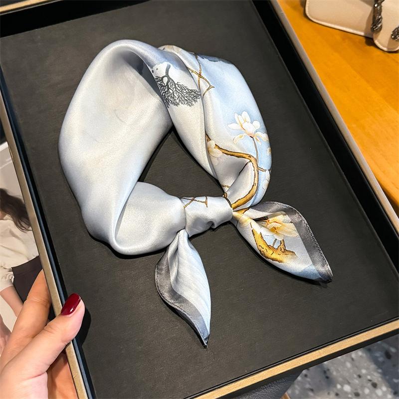 100% Silk Scarf Bandana Women Square Scarves Wrap Kerchief Green Mulberry Silk Spring Fashion Luxury High Quality Headband Hijab