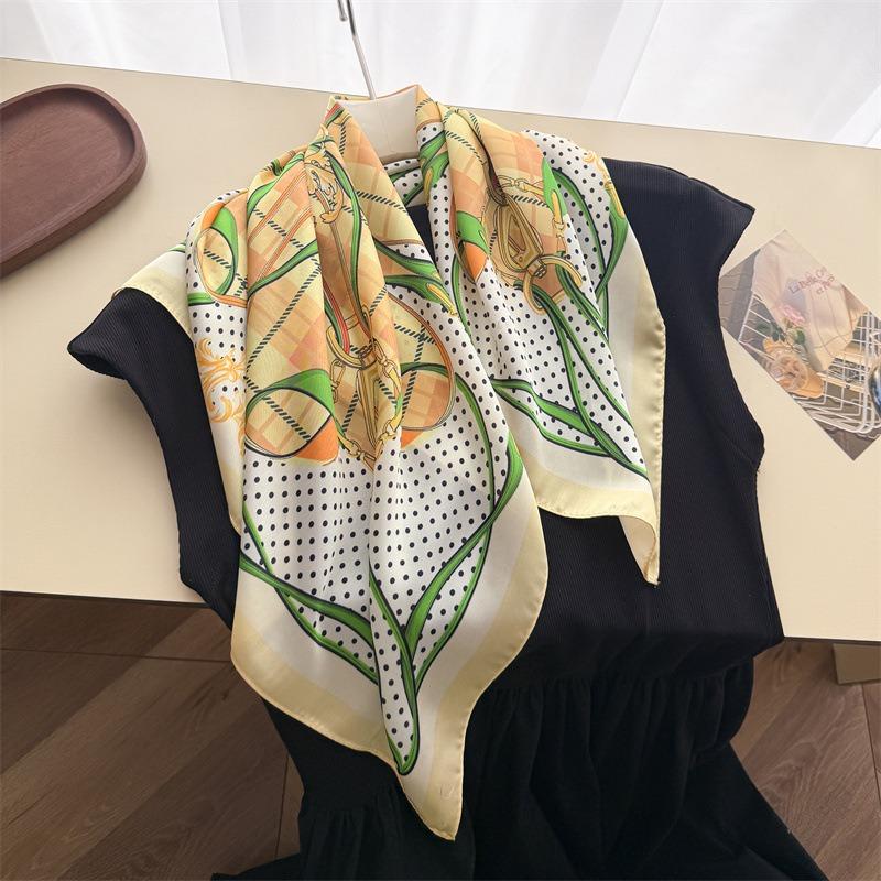 Chain Dot Printed Silk Like Small Square Scarf For Women Sun Protection