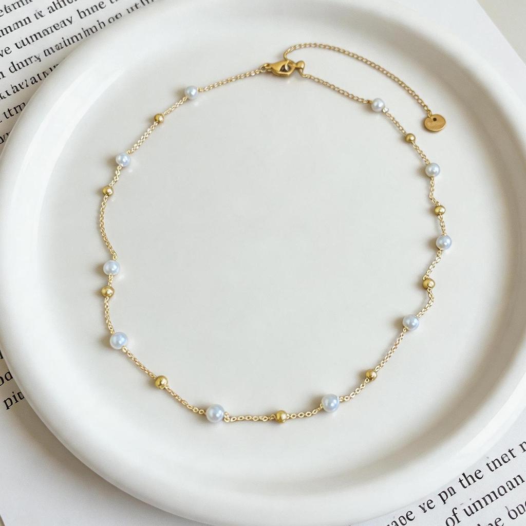 Golden Pearls French Charm Metal Beaded Necklace - Retro Clavicle Chain, Light Luxury, Versatile.