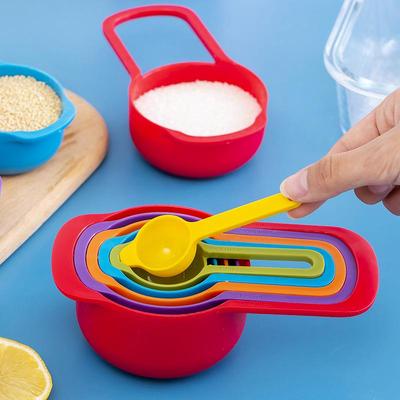 Kolorowy 6-częściowy zestaw plastikowych łyżeczek miarowych DIY z kubkiem z podziałką do kawy, herbaty i pieczenia.