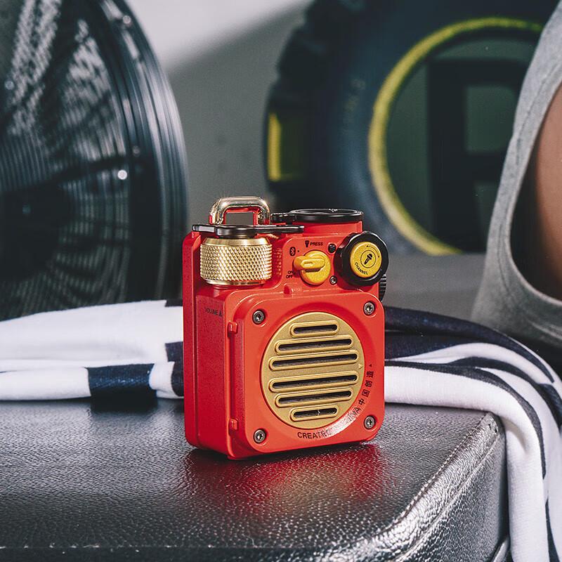 Elvis Wild Mini Retro Portable Bluetooth Speaker
