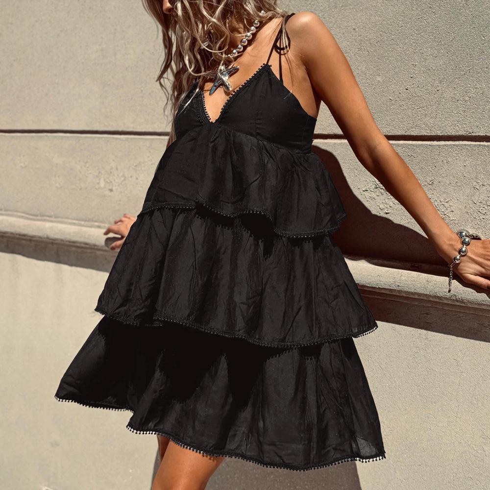 Sexy V-neck suspender ruffle cake skirt European and American summer new sweet and spicy short dress