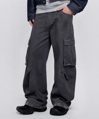 Dideobeulyueseui Cargo Wide Balloon Pants (Charcoal)