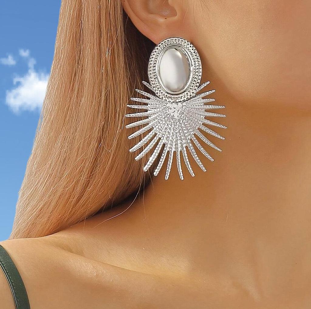 Boucles d'oreilles ovales en métal surdimensionnées tendance avec une finition texturée