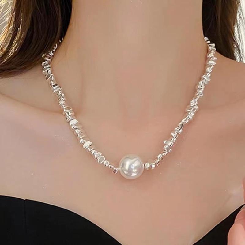 Fashion Broken Silver a Few Taels Irregular Pearl Necklace Women's Retro Exaggerated Niche High-end Unique Design Neck Chain