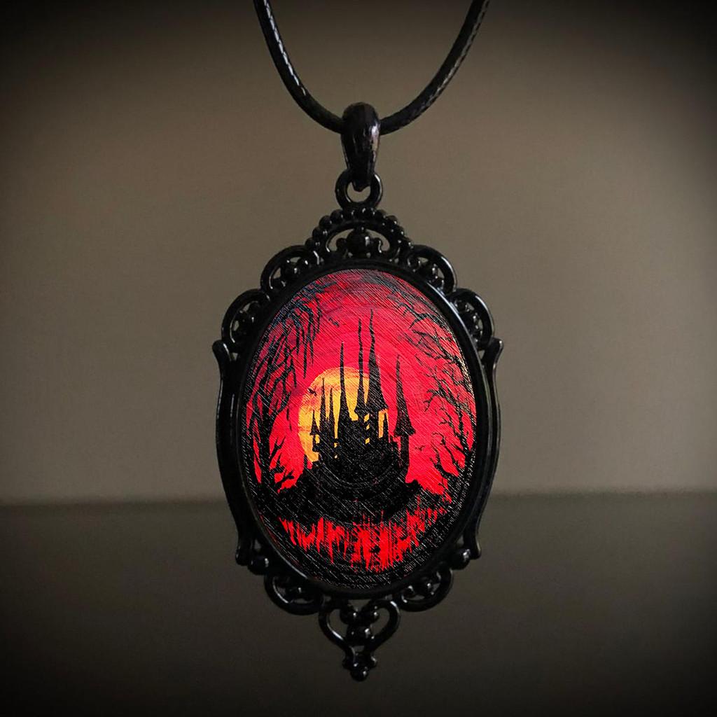 Gothic Raven Forest Pendant Necklace With Alloy Material For Fashionistas