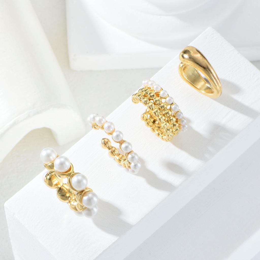 4Pcs/Set Vintage Imitation Pearl Ear Clip Earring for Women Classic Gold Color C-Shape Earcuff Earring Simple Daily Wear Jewelry