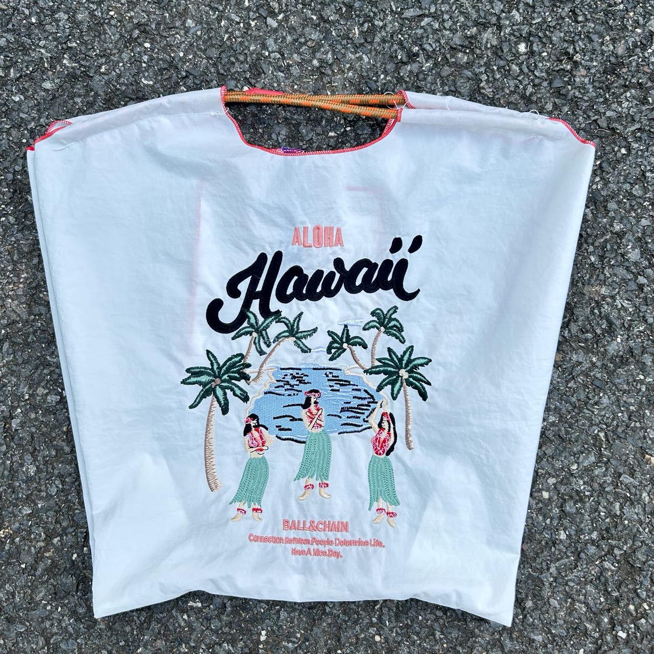 

Японская вышитая нейлоновая сумочка с шариковой цепочкой Medium