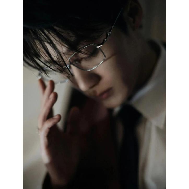 Fashion Square Titanium Glasses Frame Men Women Brand Design Optic Ultralight Luxury Eyeglasses Thin Rim Korea Style Spectacles
