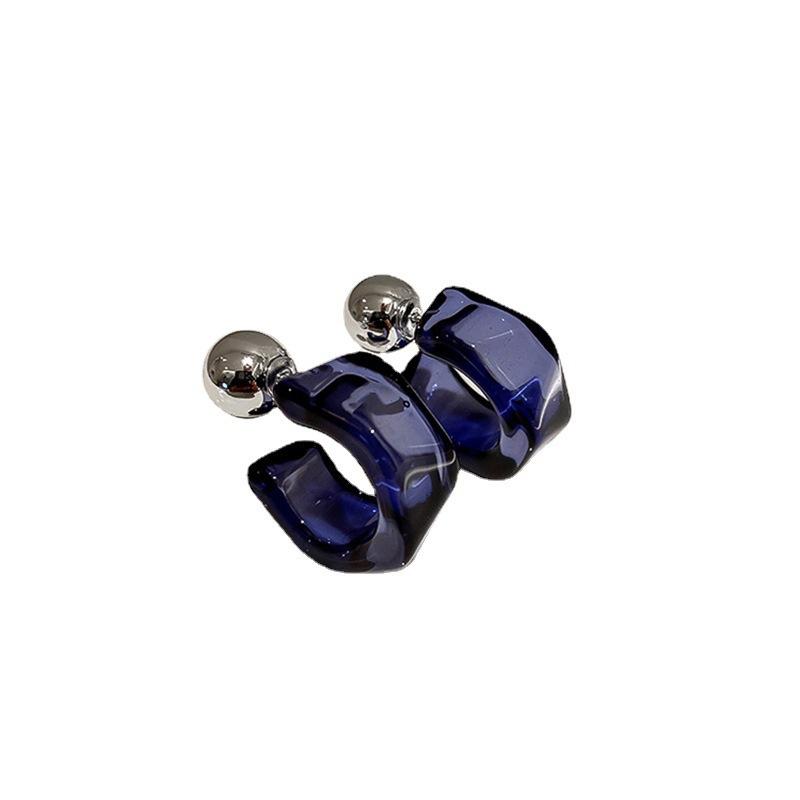 Simple C-shaped earrings, stud earrings, trendy, sweet and cool, exquisite, personalized design earrings, earrings.