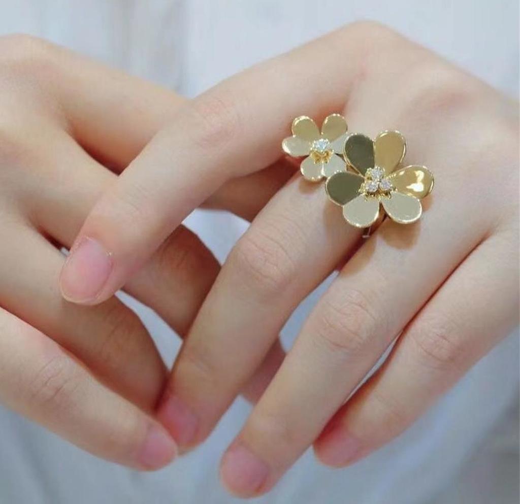 New 2024 Trend Top Quality Sale Hot Brand Anniversary Gifts Luxury Jewelry Rings For Women Flowers Leaf Wedding Engagement Party