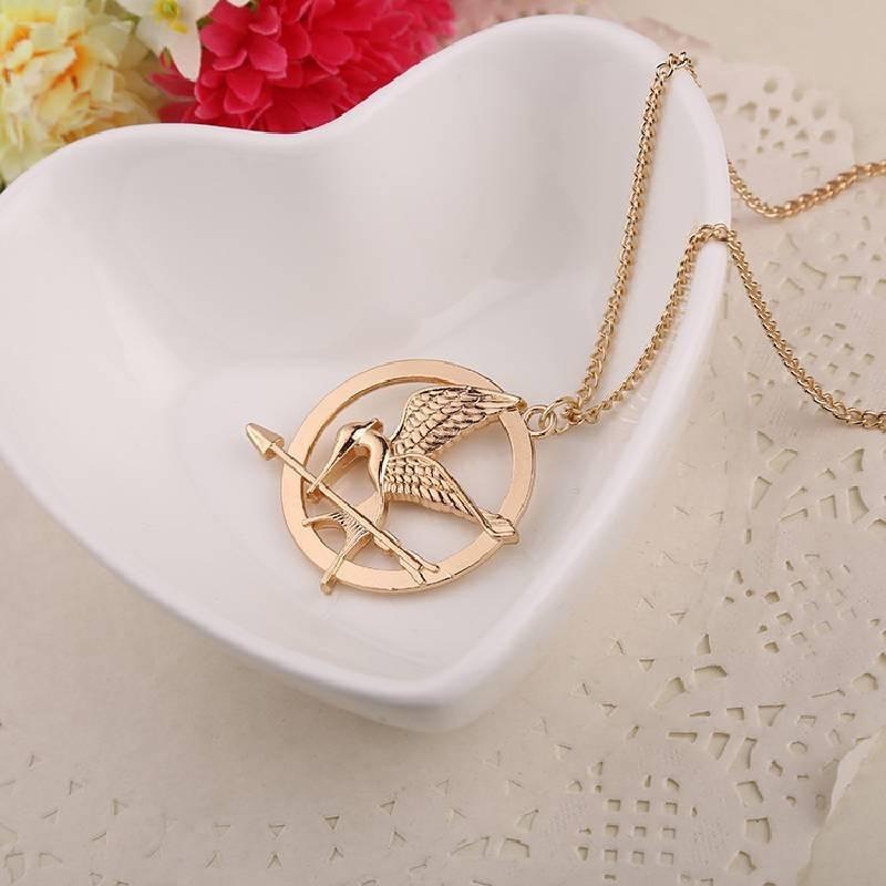 Collier Geai Moqueur Élégant en Alliage Doré Pendentif Oiseau Géométrique Tendance Printemps 2022