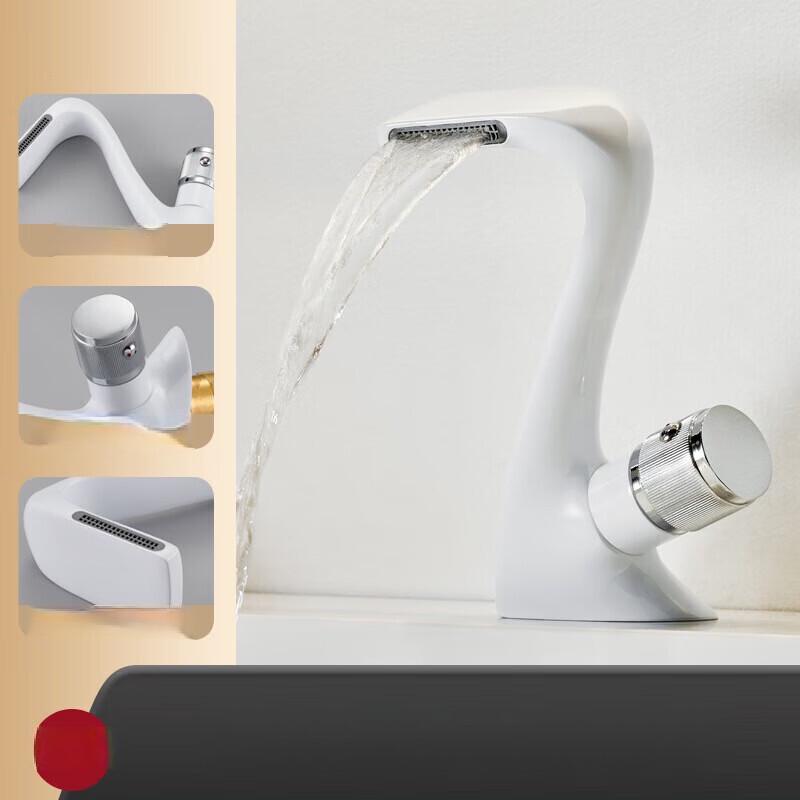 Смеситель для раковины в ванной TLXT