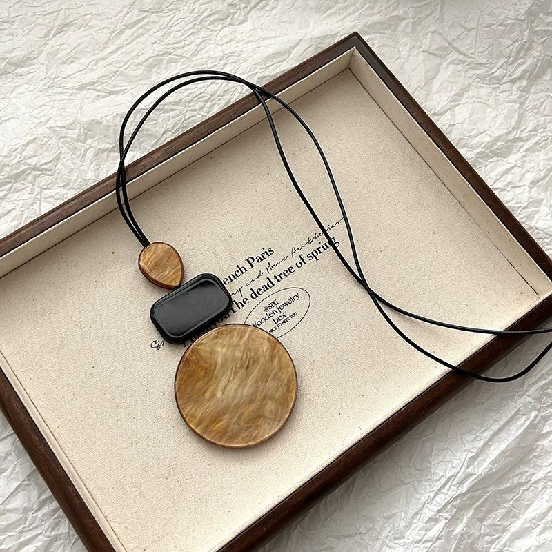 Bohemian Long Geometric Pendant Necklace for Women Sweater Chain Fashion Accessory