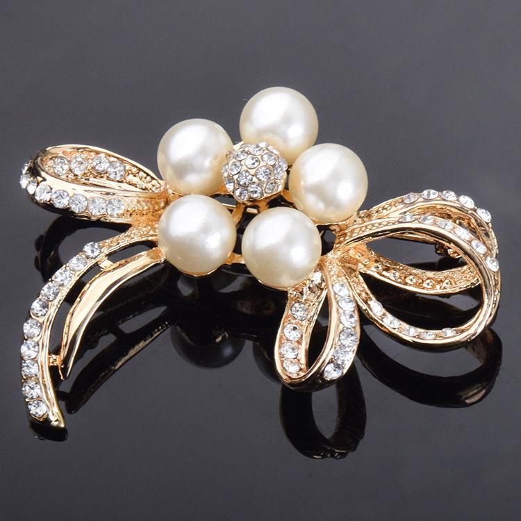 Hochwertige Luxus-Blumenperlenbrosche und Anstecknadel – kreatives, vielseitiges Accessoire
