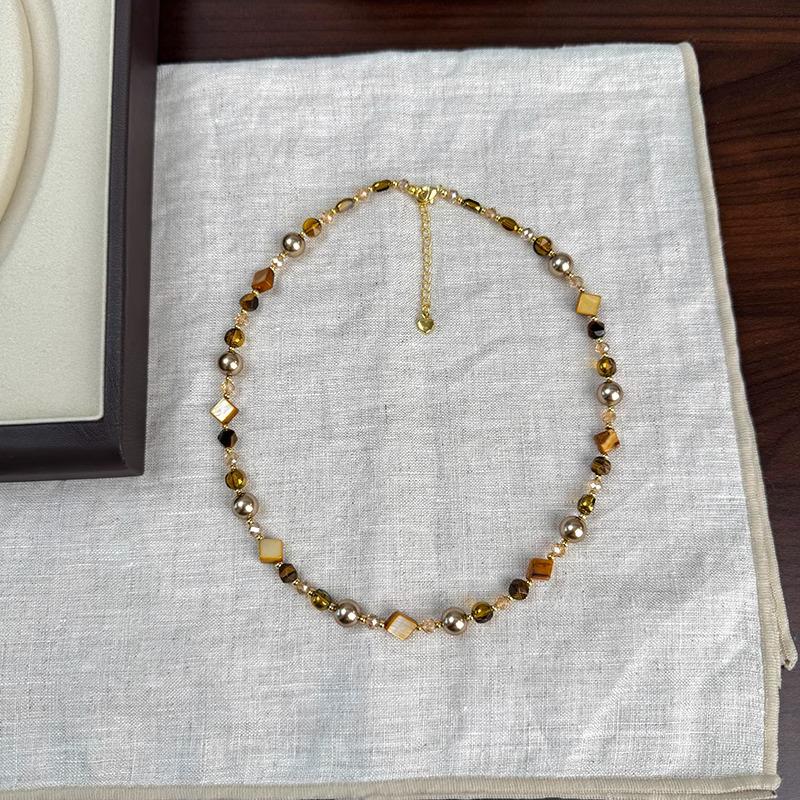 Elegant Tiger's Eye Beaded Necklace for Autumn and Winter