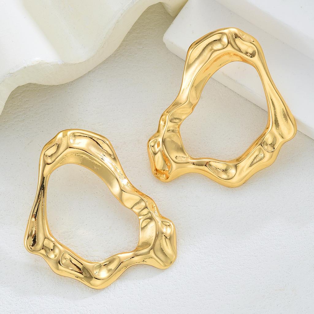 2 Paar Übertriebene Geometrische Legierung Ohrringe Damen Einfacher Mode Statement Ohrschmuck Luxuriöse Minimalistische Hängeohrstecker für Alle Altersgruppen