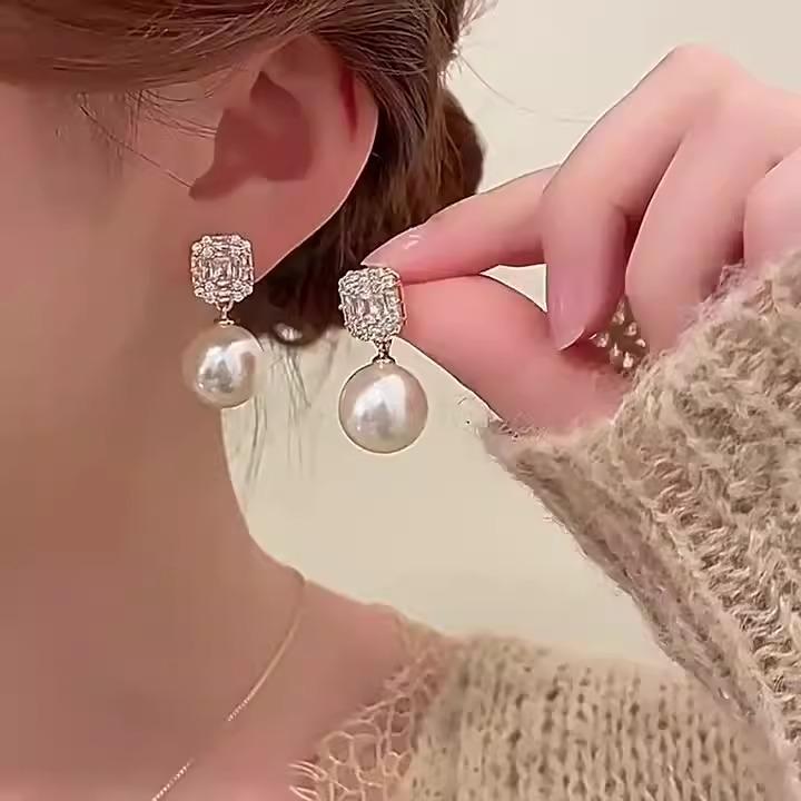 S925 Silver Pearl Luxury Versatile Earrings - High-End Summer Niche Design