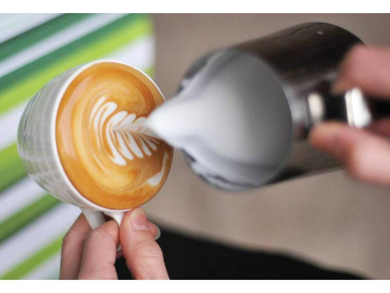 Thickened Stainless Steel Milk Frothing Cup with Scale - Japanese Style for Latte & Melting Wax