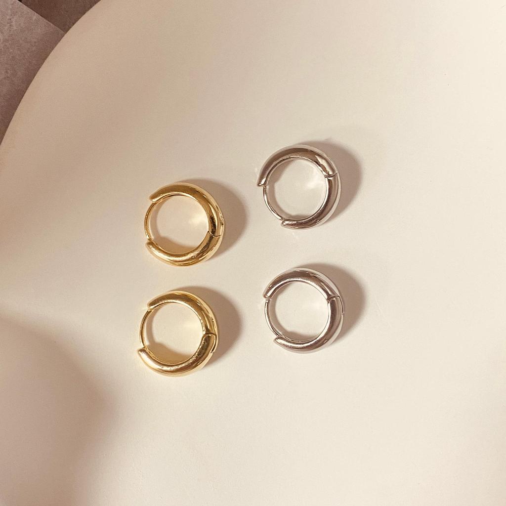 Koreanische Trendige Kleine Creolen: Exquisite goldbeschichtete Kupfer-Creolen & Ohrstecker
