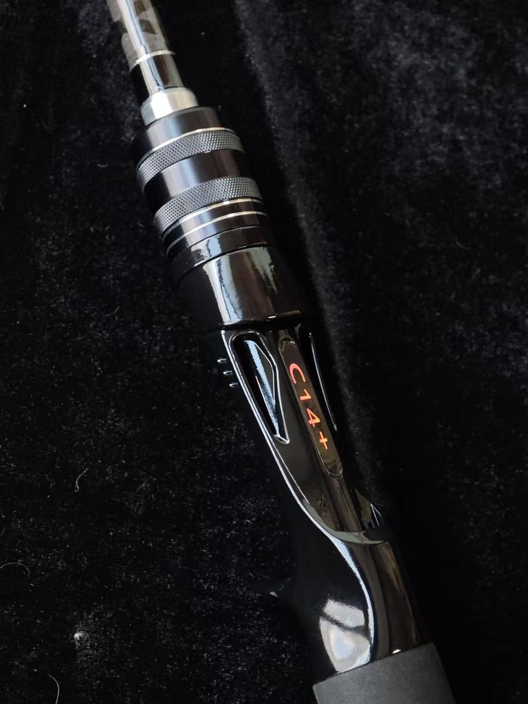 Dong Xuan Luna Lure Rod - 2.9m, M/MH Power, Ideal for Aspius, Bass, Perch, Mandarin, and Sea Fishing.
