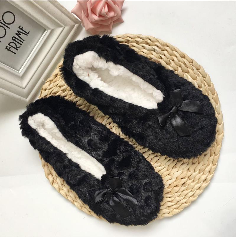 Samtige Rutschfeste Indoor-Bodensocken für Erwachsene - Warme und Gemütliche Teppichsocken