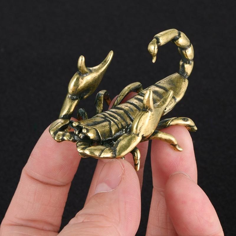 Antiqued Brass Scorpions Miniature Figurine Pen Holder Ornament for Business Gift Giving and Home Office Desktop Decors