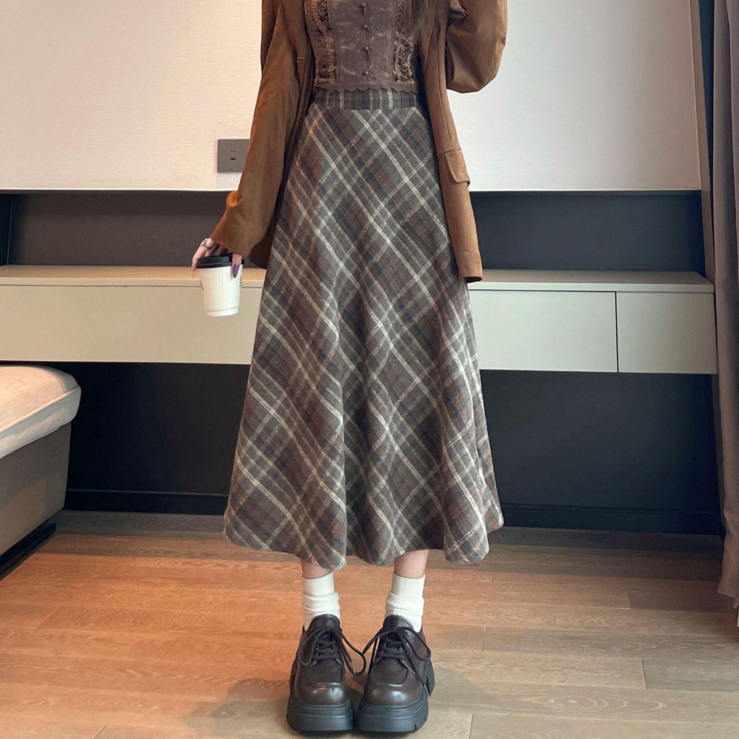 Women s Slimming High Waist Plaid Skirt - Retro College Style, Woolen Mid-Length, Wide Hem (Autumn/Winter 2025) S: 80-93 lbs