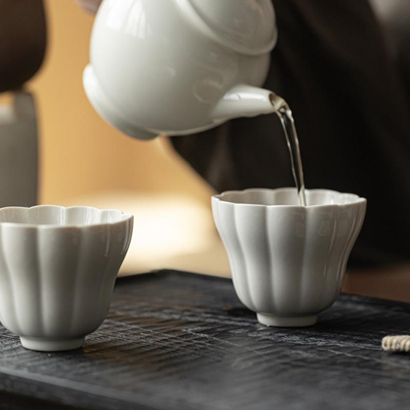 Antique Plain White Lotus Teacup Ancient Plant Ash Petal Smelling Cup Household Tea Ceremony Craft main single cup ceramic tea