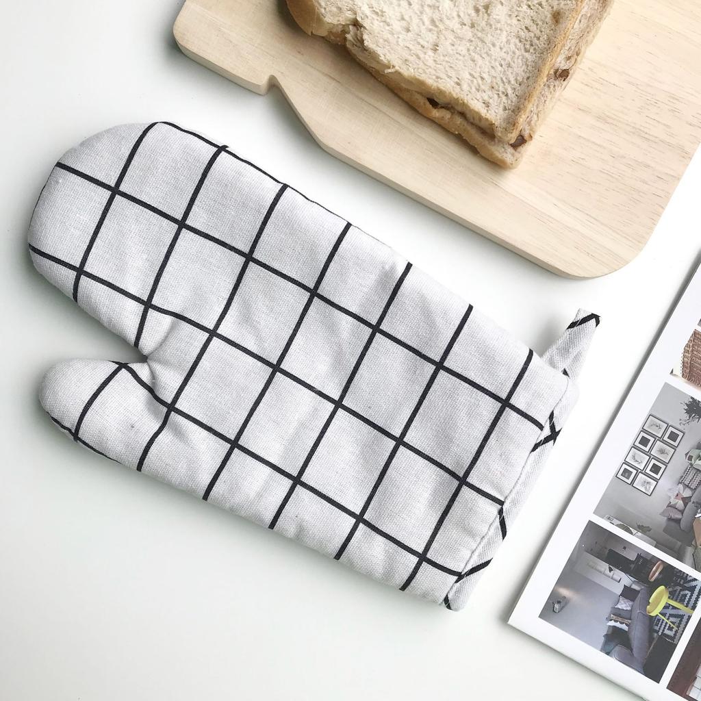 Nordic Wind Microwave Oven Insulated Gloves Hot Gloves High Temperature Resistant Kitchen Cotton Linen Baking