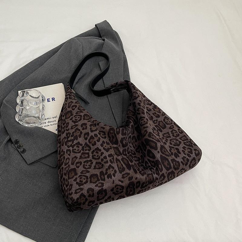 Retro Fashion High-value Leopard Print Tote Bag for Women 2025 New Korean Version of Casual Commuting Large-capacity Shoulder Bag for Women