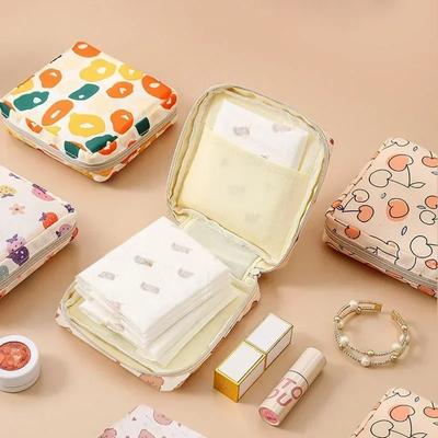 Įrankiai ir priedai – Kosmetikos krepšeliai ir dėklai