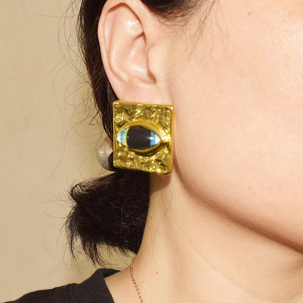 Vintage Ethnic Metal Alloy Blue Eyes Dangle Earrings for Women Jewelry Fashion Show Daily Collection Accessories
