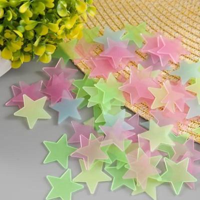 3cm Luminous 3D Star Wall Stickers - 100 Self-Adhesive Decorative Stars for DIY Fairy Tale Rooms