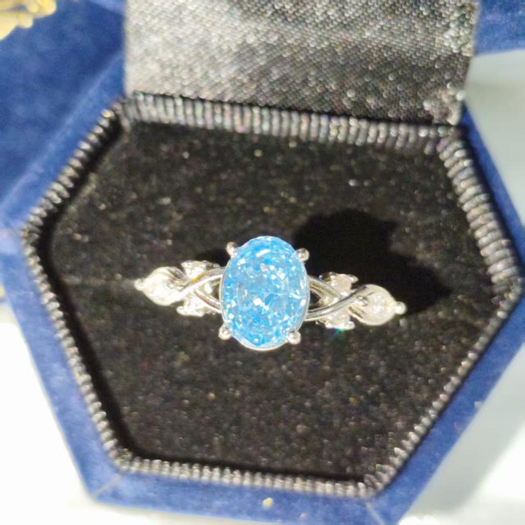 925 Sterling Silver Fashion Light Luxury Ice Flower Cut Zircon Twist Ring Birthday Party Anniversary Gift