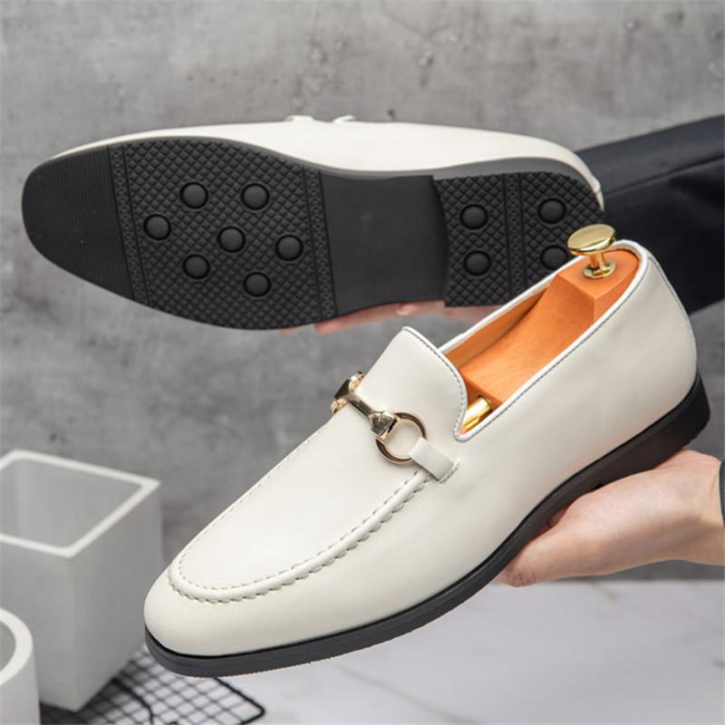 Luxury Designer New Men's black Beige Patent Leather Casual Driving Shoes Formal Wedding Dress Homecoming Zapatos Hombre