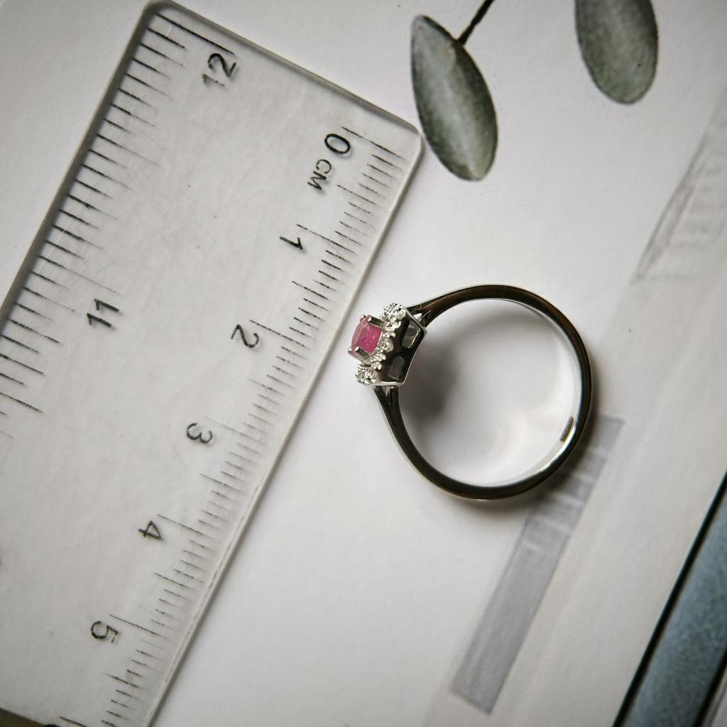 Серебряное кольцо с натуральным рубином 0.533ct, вес изделия 2,2 гр (2187851)