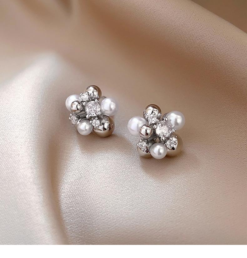 Flower Shaped Earrings for Women