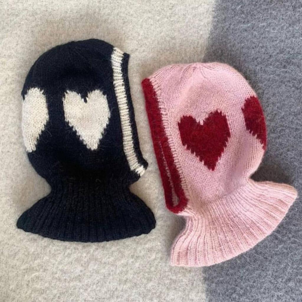 Women Balaclava Hooded Hat Heart Hooded Neck Warmer for Outdoor Halloween Cosplay Handmade Balaclava